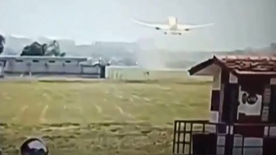 Nuevo video del accidente aéreo en la India revela detalles claves sobre el siniestro que dejó 260 muertos