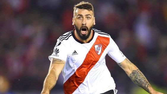 El vicepresidente de Flamengo negó una oferta por Lucas Pratto