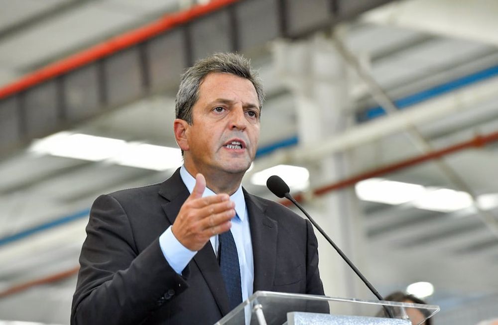 El ministro de Economía, Sergio Massa, extendió el Programa de Incentivo Exportador por 30 días más.