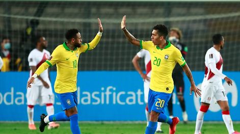 Neymar y Firmino, jugadores claves en el seleccionado de Brasil.