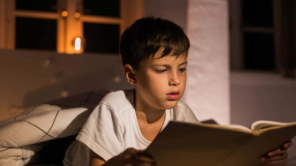 Un estudio demuestra que los niños que leen con frecuencia cuentos de ficción y fantasía desarrollan una capacidad única