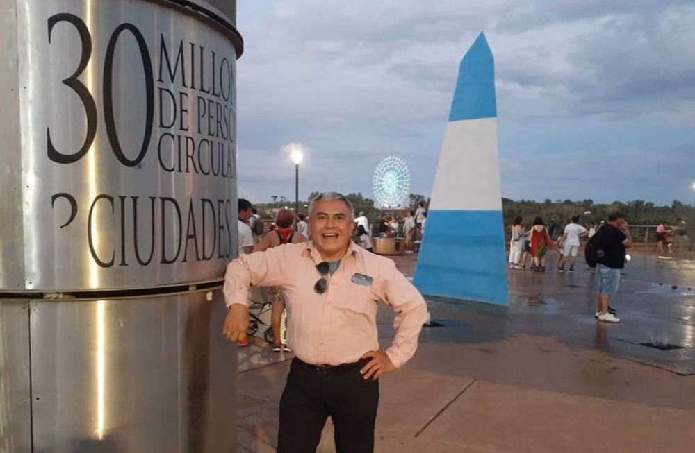 Un argentino sufrió un accidente de tránsito en Bolivia y no lo atendieron porque no quisieron recibirle los pesos. Finalmente murió.