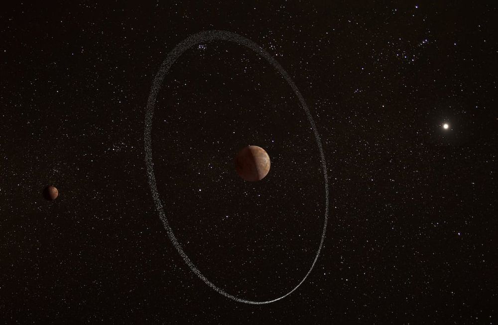 Visión artística del objeto transneptuniano Quaoar, con su anillo y el pequeño satélite Weywot, a la izquierda. A la derecha se ve el Sol, muy distante. Foto: NASA/JPL.