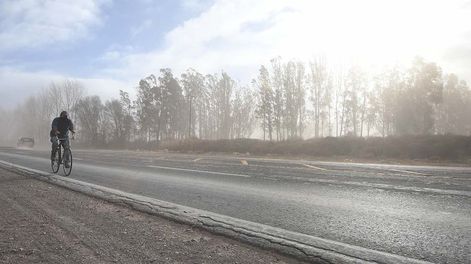 Los Andes | El miércoles las fuertes ráfagas se sintieron en gran parte de Mendoza y dejó daños en varios departamentos. Foto: José Gutierrez / Los Andes