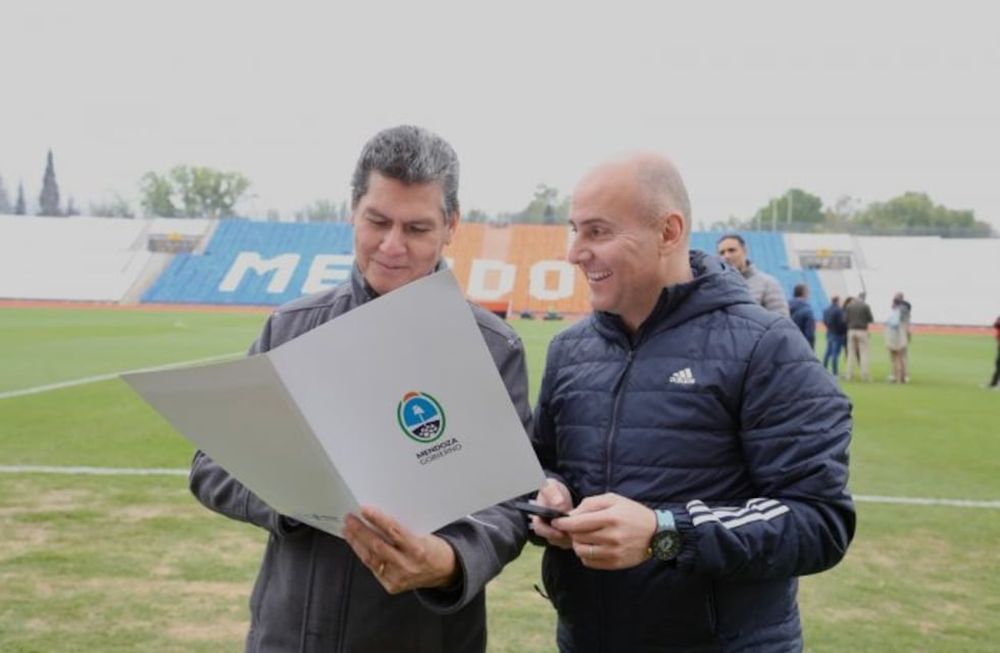 Autoridades de la FIFA evaluaron el estadio Malvinas Argentinas y se retiraron conformes. Mendoza será subsede del Mundial. / Gentileza