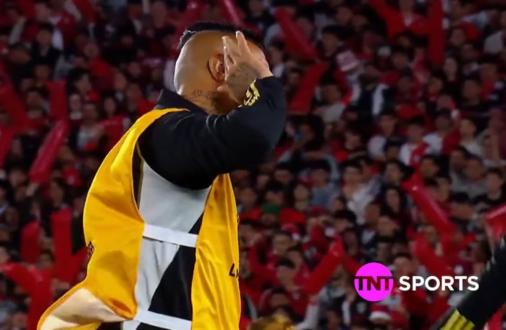 Arturo Vidal calentó la previa del duelo entre River vs. Colo Colo. / Gentileza.