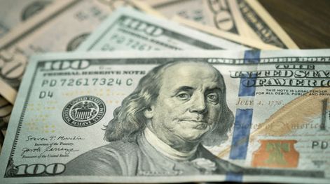 El dólar oficial minorista para la venta cerró a $1.425 en el Banco Central.