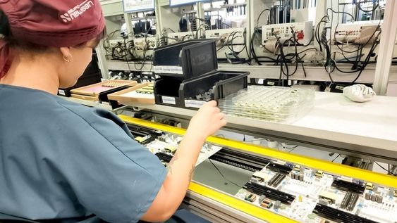 Un informe de la UIA subraya que Argentina tiene la mayor carga impositiva entre 30 países y presenta propuestas para aumentar la competitividad