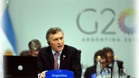 Macri en el G20, la ancha avenida del medio - Por Carlos Salvador La Rosa