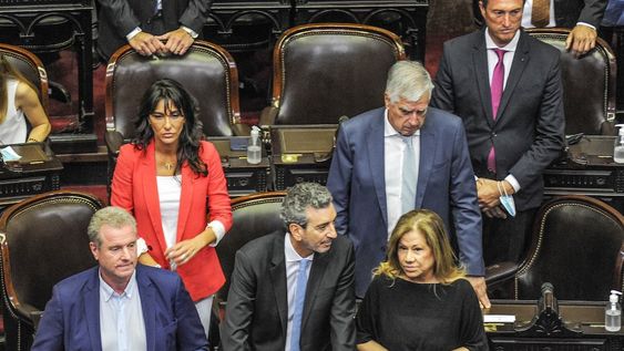 jura de Diputados nacionales , Bloque Federal , Natalia De La Sota , Graciela Camaño , Florencio Randazzo , Ignacio García Aresca . Congreso . Foto Federico Lopez Claro