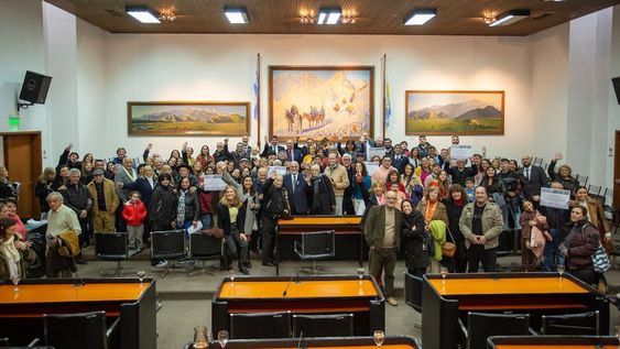 El Honorable Concejo Deliberante de la Ciudad entregó distinciones a 16 padres destacados