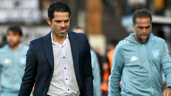 Fernando Gago, ahora ex entrenador de Racing.
