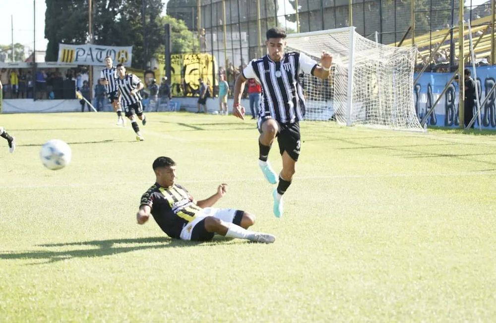 Gimnasia rescató un punto de su visita a la cancha de Almirante Brown.