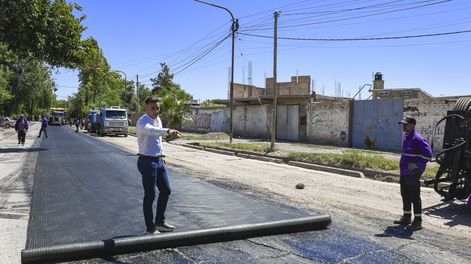 Carril Godoy Cruz: Guaymallén incorpora componentes de última generación en su nueva carpeta asfáltica