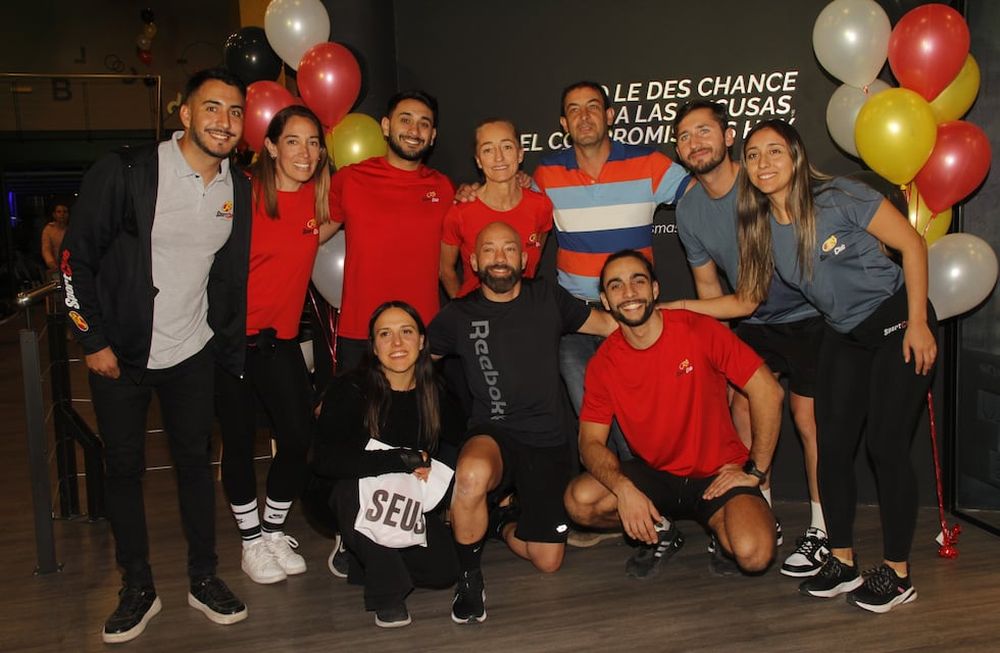 Santiago Guevara, Daniela Raffaele, Francisco Orozco, Gabriela Rubilar, Luciano Brigante, Gustavo Bohemi, Sabrina Rosales, Romina Casuscelli, Pablo Escudero y Francisco Pérez