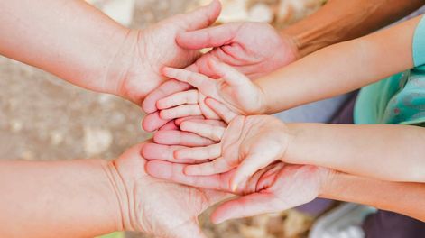 Los Andes | Lo que se paga con dinero es muy barato, lo importante es el otro, ese al que le di una sonrisa, una palabra de consuelo, ternura, un abrazo que cuesta más, pero es más valioso que el regalo que encontré en el pesebre en navidad.