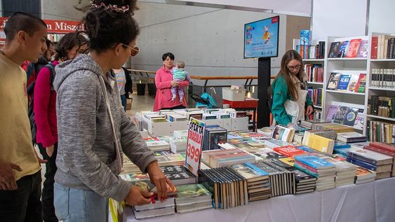 En el Le Parc las librerías crearon sitios especiales para los adolescentes en sus stands. La respuesta fue muy positiva.