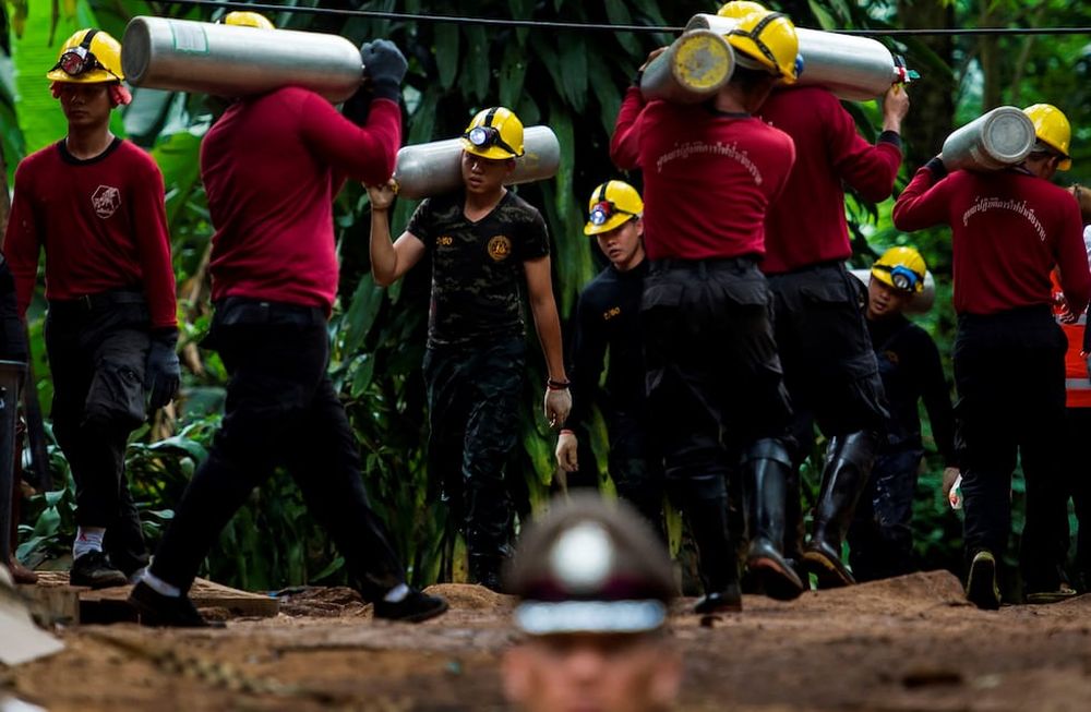 Los detalles del complejo operativo de rescate de los niños atrapados en Tailandia