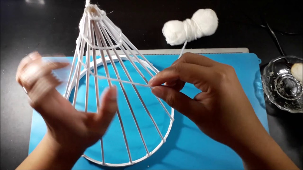 Este adorno navideño es tendencia en temas de reciclaje. Este adorno navideño es tendencia en temas de reciclaje.