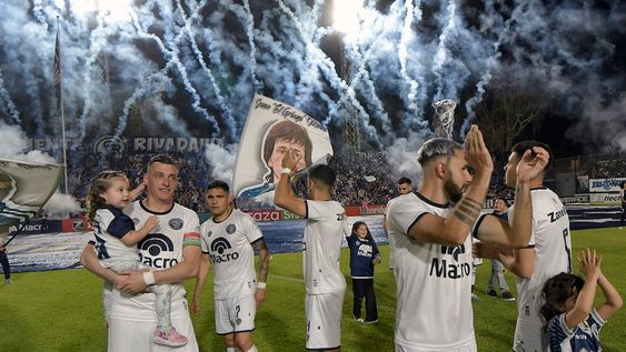 Independiente Rivadavia llega a la última fecha como el mejor de los mendocinos en la Primera Nacional y sueña en grande. / Foto: Orlando Pelichotti