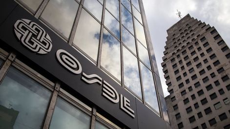 La prepaga OSDE anunció que bajará el valor de sus cuotas un 22% en abril, lo que se verá reflejado en las facturas de mayo, tras la intimación del Gobierno a la empresas de medicina prepaga para retrotraer los precios. FOTO NA: DAMIAN DOPACIO