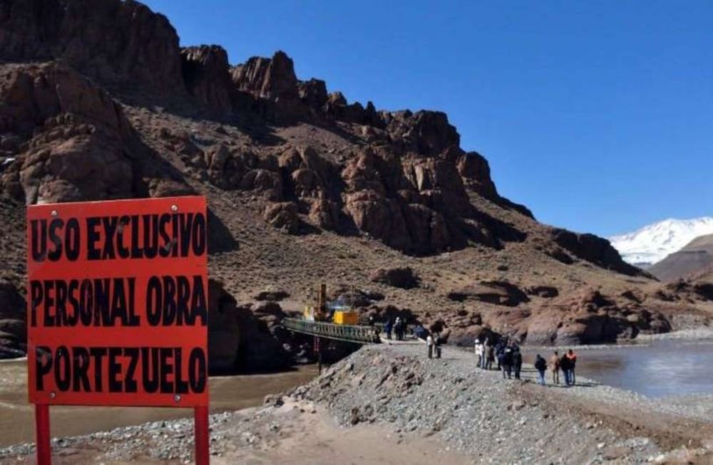 Según un sector del PJ, hay que cambiar los términos del convenio y seguir recibiendo los fondos que iban para la megaobra.
