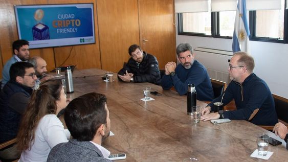 Ulpiano Suarez lideró una mesa de trabajo sobre nuevas tecnologías