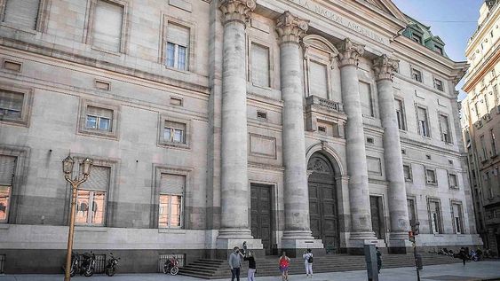 La entidad con sede central en Buenos Aires notificó vía mail la decisión de aceptar la propuesta del gobierno de Suárez / Foto: Federico López Claro