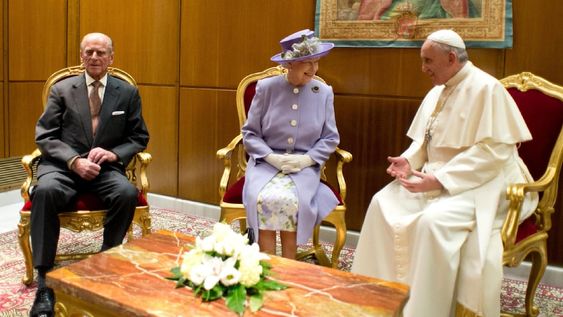 Francisco destacó la “dedicación por el matrimonio” del príncipe Felipe en un mensaje enviado a la Reina