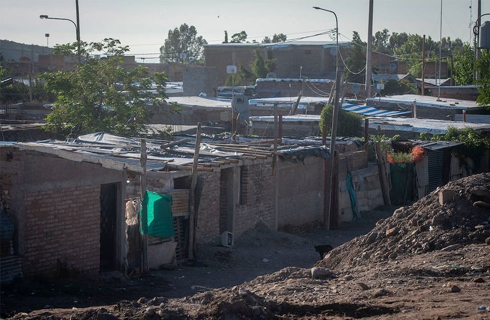 El desafío de urbanizar los asentamientos