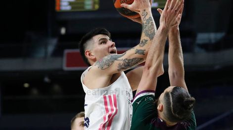 De Santiago a Oklahoma. Deck partió este miércoles rumbo a Estados Unidos para sumarse a los City Thunder. (Prensa Real Madrid)