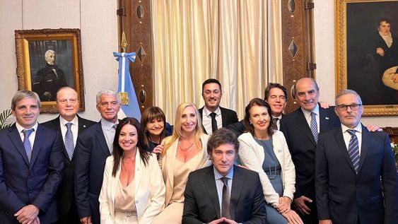 Nuevo gabinete: juraron los Ministros.
