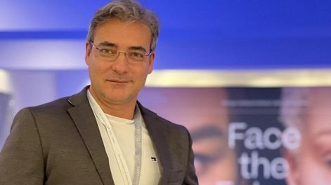 Adrián Gaspar, el mendocino que revolucionó con su técnica de “rejuvenecimiento vaginal”. | Foto: gentileza