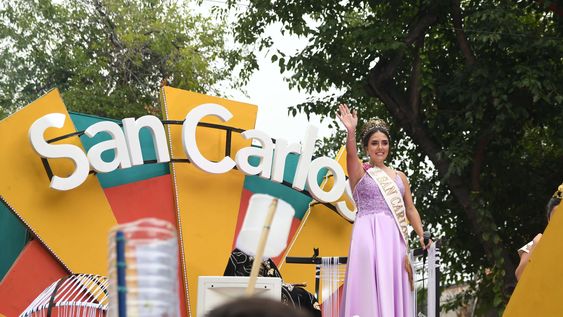 Luz Soria, reina de San Carlos.