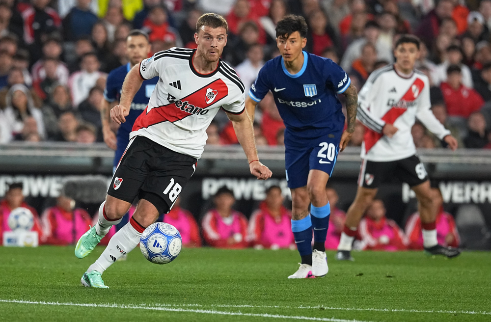 River - Racing, por la Liga Profesional.