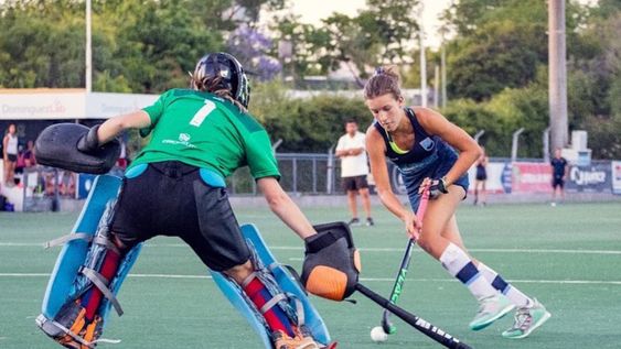 Hockey césped. Sol Guignet una de las hockistas que está junto a Mendoza en el torneo Argentino de selecciones en Córdoba
