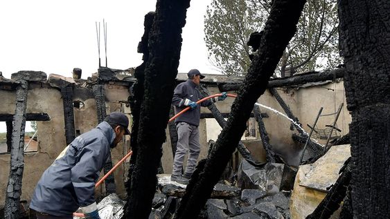 El viento Zonda generó distintos focos de incendio que consumieron unas 4.500 hectáreas en el piedemonte mendocino.Foto: Orlando Pelichotti