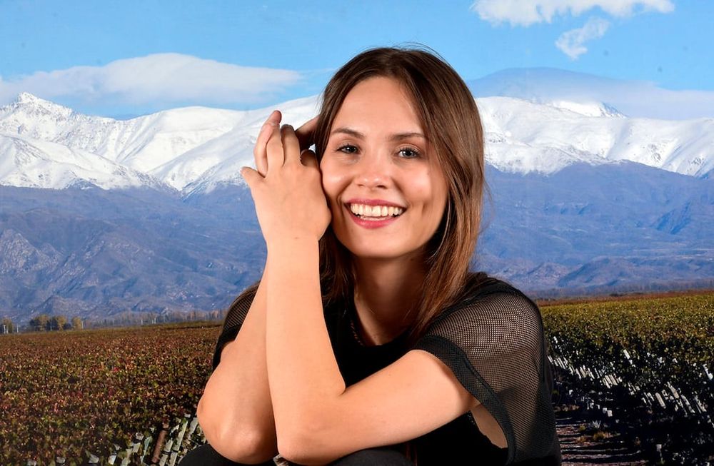 Vendimia 2022. La reina de la Vendimia del Departamento de Guaymallén Julieta Belen Lonigro (22) representó al distrito Los Corralitos -Foto Orlando Pelichotti