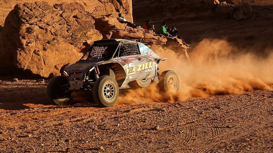 Un gran comienzo para los pilotos argentinos en el Dakar.