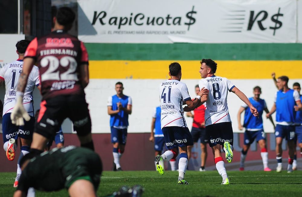 Gonzalo Maroni, volante de San Lorenzo, festeja el 1-0 para su equipo, que se impuso de visitante a Defensa y Justicia por la Copa de la Liga Profesional 2023.