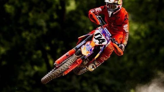 Fractura para Andrea Dovizioso