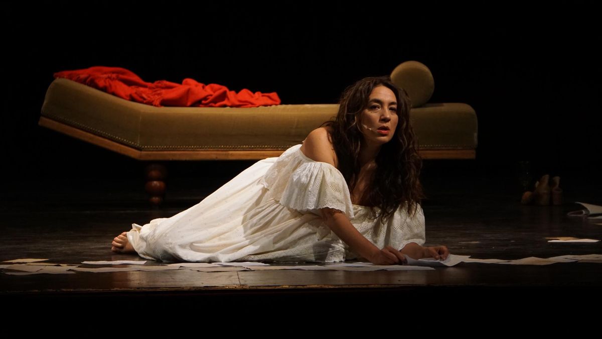 Lorena Vega es Encarnación Ezcurra: 