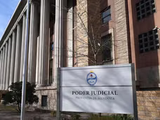 El poder judicial de Mendoza abrió inscripciones para cubrir cargos de auxiliares en las cuatro circunscripciones judiciales de la provincia.