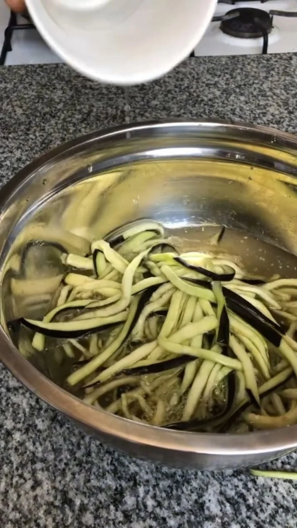 Esta receta de pasta sin amasar y de una manera sana. Esta receta de pasta sin amasar y de una manera sana.