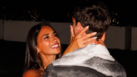 Antonela Roccuzzo emocionó a Messi con fotos inéditas por su cumpleaños y la respuesta del capitán se volvió viral.