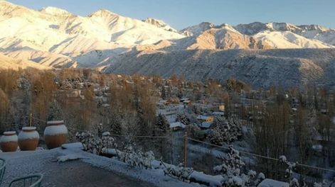 Los Andes | En total, 5 casas de los valles de Potrerillos fueron blanco de los robos. Se robaron televisores, electrodomésticos y otras pertenencias; aunque la policía logró recuperar algunas de las cosas y detener a personas que las llevaban consigo en un auto.