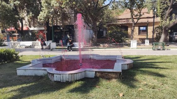 Las fuentes de la Ciudad nos esperan para brindar juntos por el vino