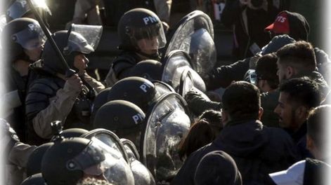 El cuarto paro general contra Macri - Por Rosendo Fraga