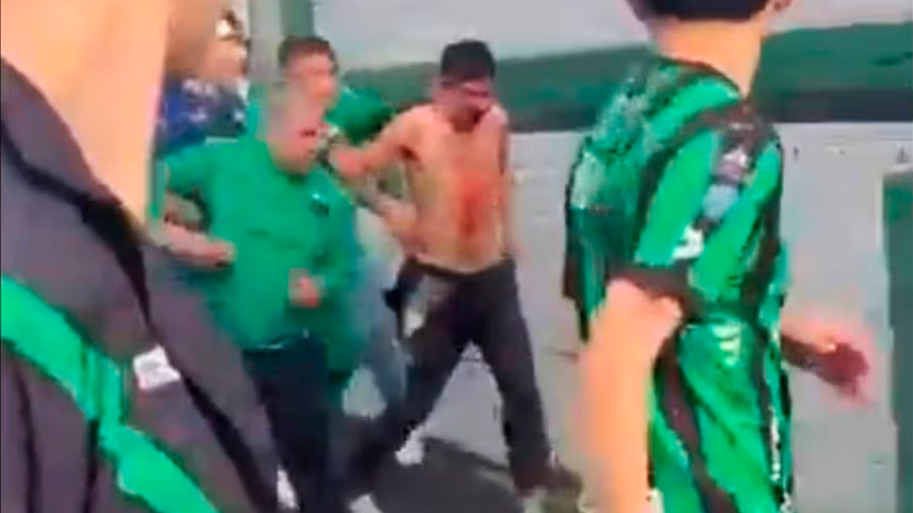 Golpearon salvajemente a un hincha “infiltrado” de Almirante Brown.