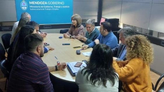 Ampros Mendoza